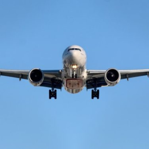 TAROM oferă bilete speciale pentru zboruri către Chișinău și Istanbul