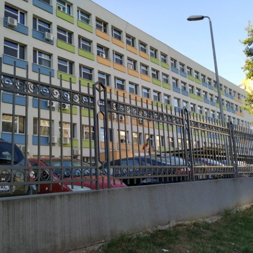 Lupte de stradă în spitalul Pantelimon din București