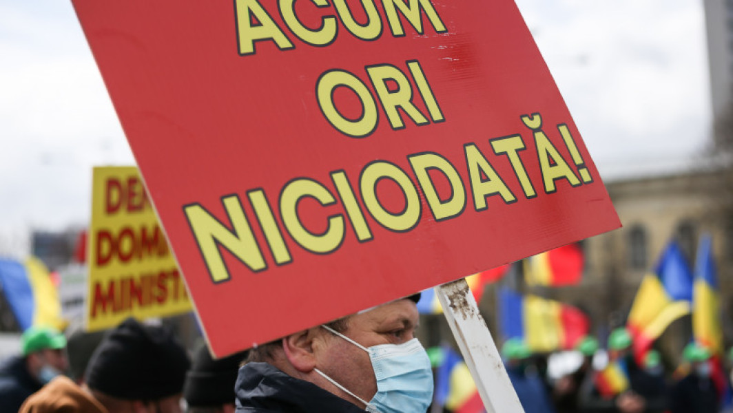 Fermierii din Tulcea renunță la protestul de la podul Brăila.