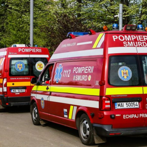 Trei persoane, printre care doi copii, intoxicate cu vapori de vopsea în Parcul Ioanid din Capitală