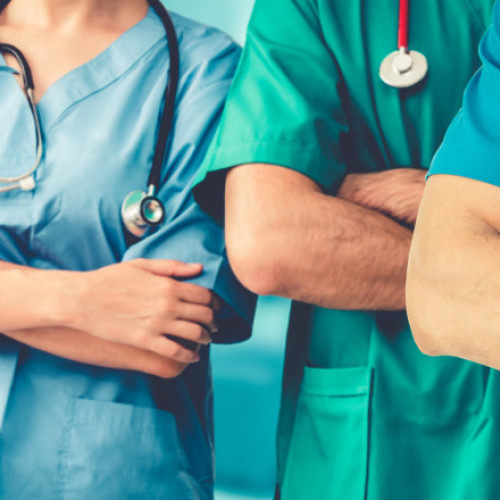 Video Medicii tineri se feresc de Chirurgie sau Urgențe. Care sunt specializările cele mai căutate de viitorii doctori