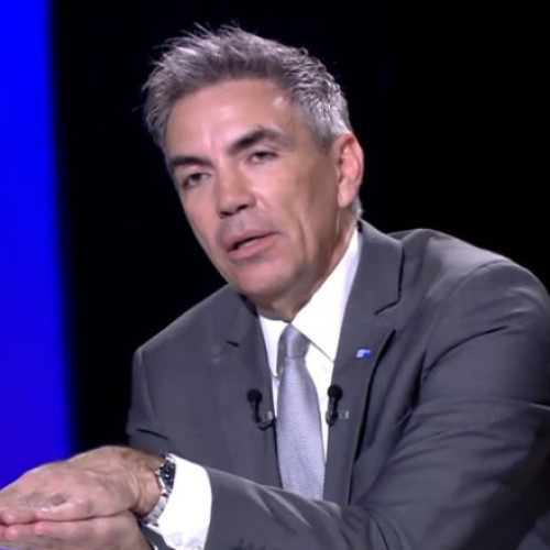 Sindicaliștii din aparatul de lucru al Guvernului cer demisia lui Dragoș Anastasiu