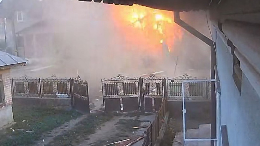 explozie și incendiu într-un magazin din satul Cojocaru, județul Dâmbovița