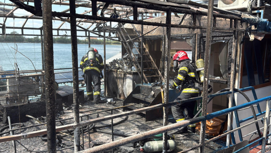 Incendiu la un ponton din Tulcea, fără victime