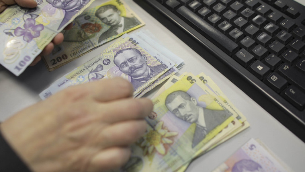 Guvernul propune modificări la pilonul II de pensii pentru a limita retragerile totale