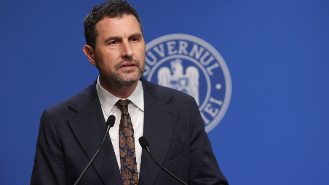 Guvernul pregătește o nouă lege pentru reducerea privilegiilor la angajații de stat