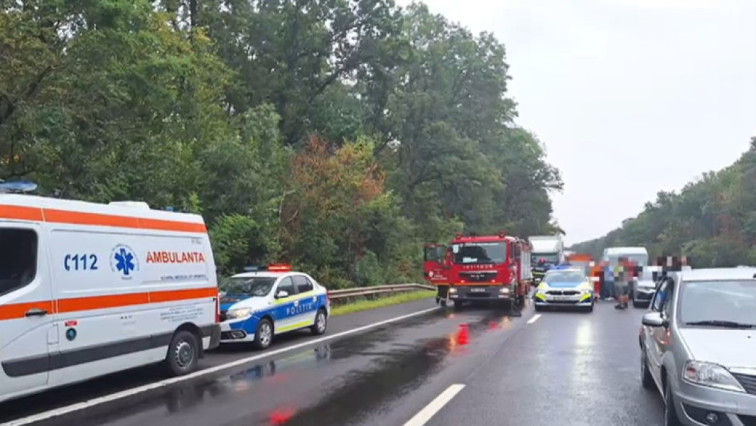 Tragedie pe autostrada București-Pitești: doi adolescenți au murit zdrobiți de un TIR