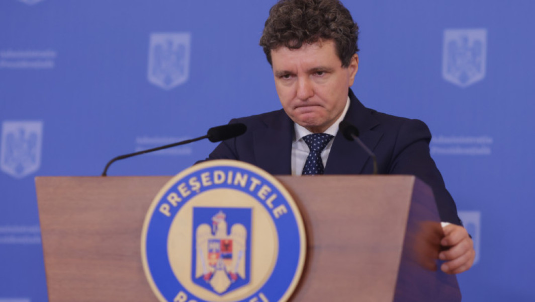 video fals cu nicuşor dan circulă pe internet şi promovează o escrocherie pe Facebook