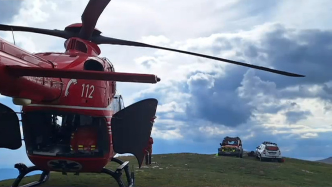 Tanăr de 21 de ani, singurul supraviețuitor al accidentului din Munții Iezer-Papusa, a dat detalii despre tragedie salvamontiștilor