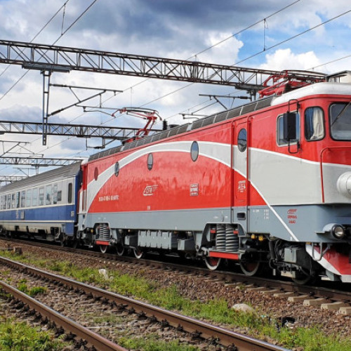 Riscul suspendării trenurilor CFR Calatori pe rețeaua națională, diminuat în urma discuțiilor