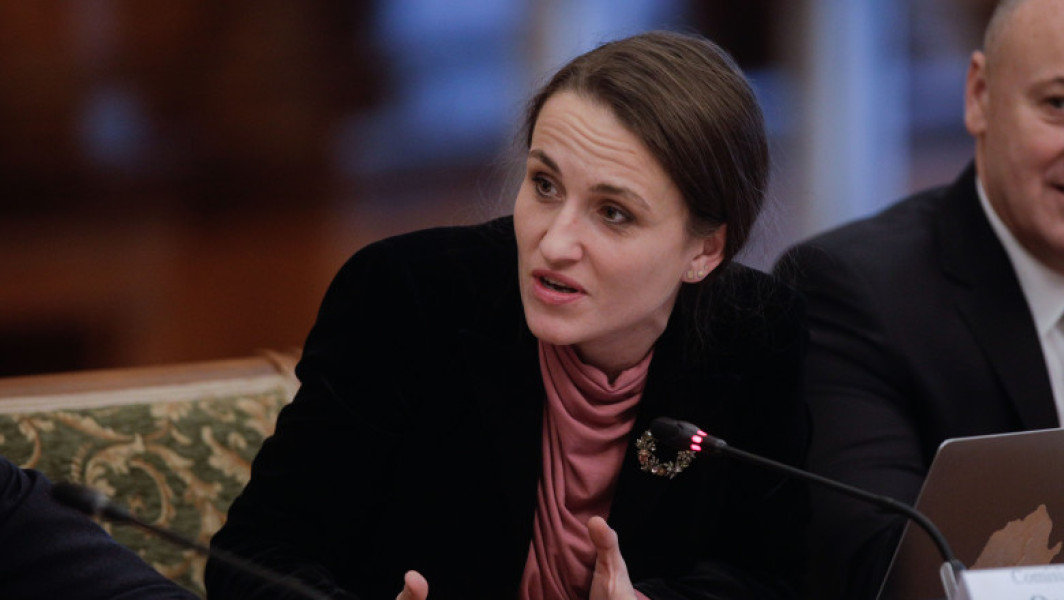 românia încă lucrează pentru reintrarea în programul visa waiver