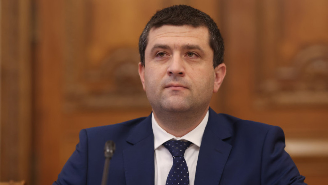 Suspendare temporară a înscrierilor pentru conducerea companiilor de stat