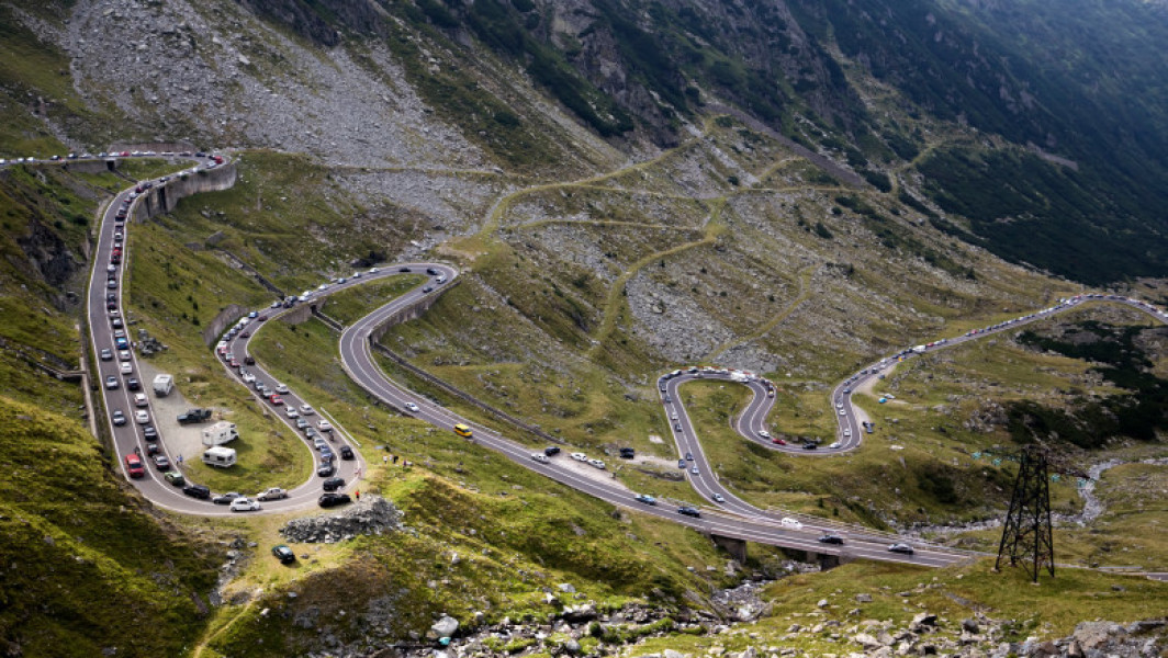 Circulație pe DN7C - Transfagarasan va fi închisă vineri pentru un eveniment auto