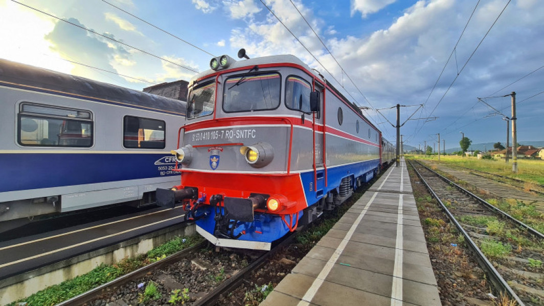 CFR SA a decis să nu mai suspende trenurile operate de CFR Călători și Transferoviar, după ce cele două companii au plătit parțial datoriile către infrastructură