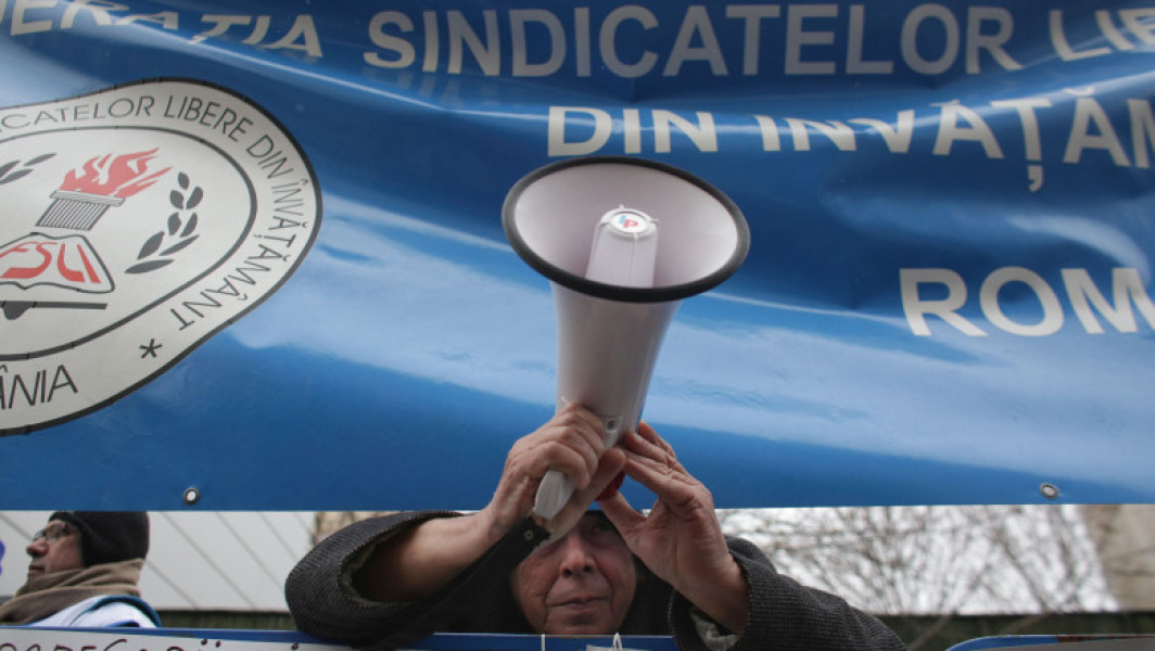 Sindicaliștii din administrația locală protestează, de luni, față de măsurile fiscale: „Cea mai severă lovitură din ultimii 35 de ani”