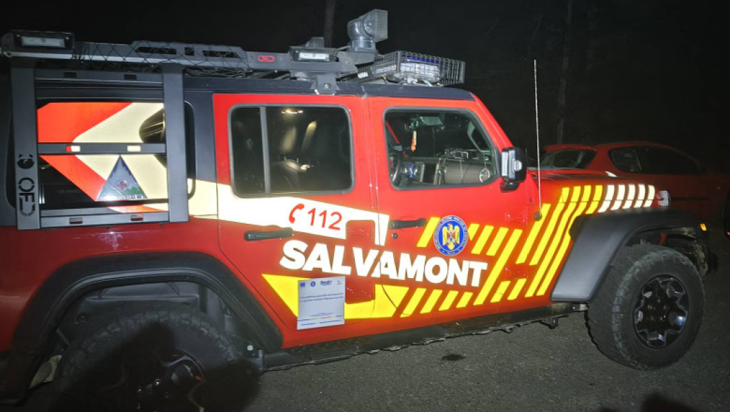 Trei persoane găsite în siguranță după ce s-au pierdut pe munte, în județul Vâlcea