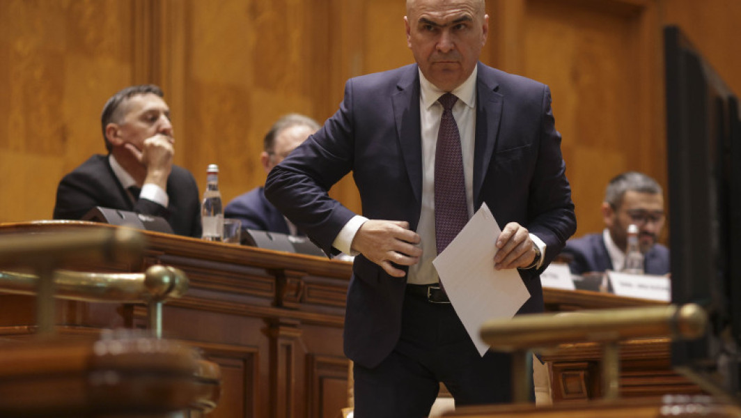 Guvernul își asumă răspunderea pe un pachet fiscal pentru redresarea bugetară