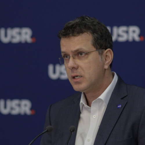Moşteanu: România nu poate trage pentru a doborî dronele care cad lângă Tulcea