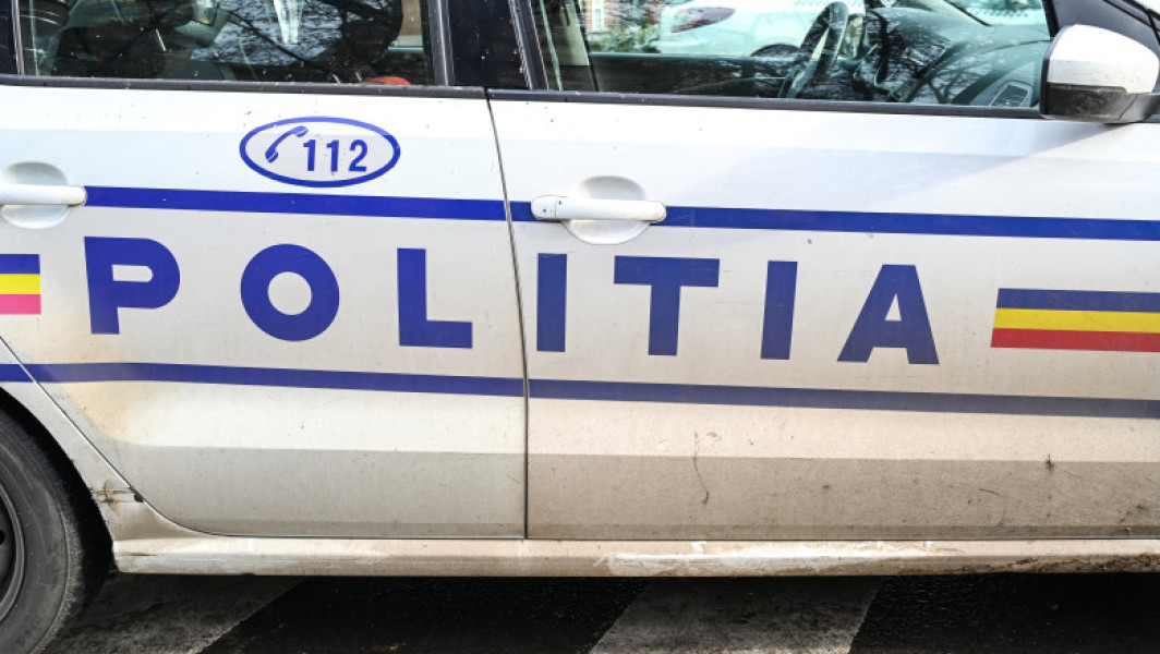 Bărbat din sectorul 5 arestat după ce şi-ar fi lovit concubina cu maceta