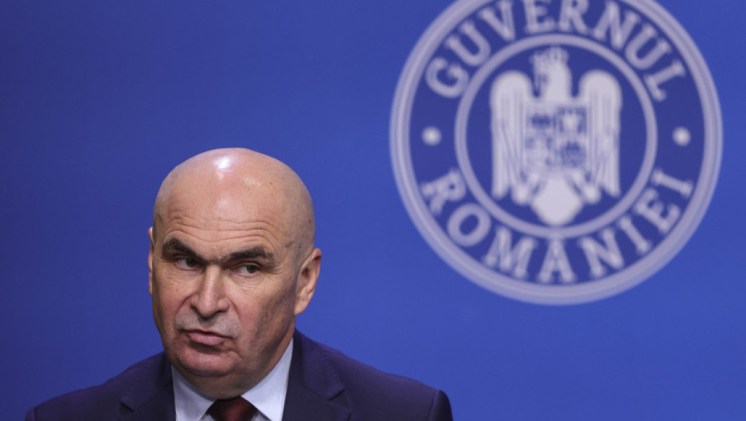 Foștii premieri fotografiați lângă lideri autoritari provoacă reacții