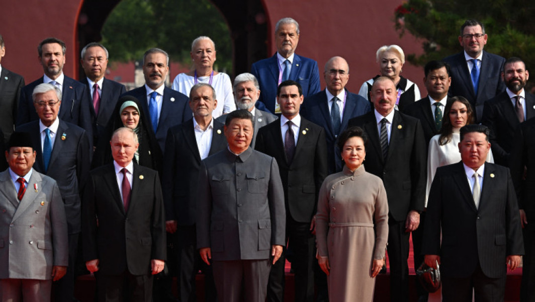 Goșu analizează vizita la Beijing a lui Năstase și Dăncilă, ca potențial canal de comunicare