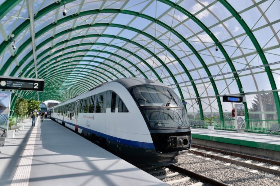 Zece trenuri între București Nord și Aeroportul Henri Coandă nu vor circula timp de patru zile