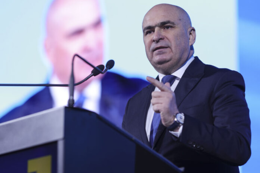 Guvernul pregătește alegerile în București, dar aşteaptă consensul coaliţiei