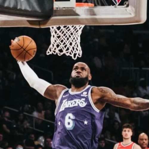 Un fan al lui LA Lakers depune plângere împotriva lui LeBron James