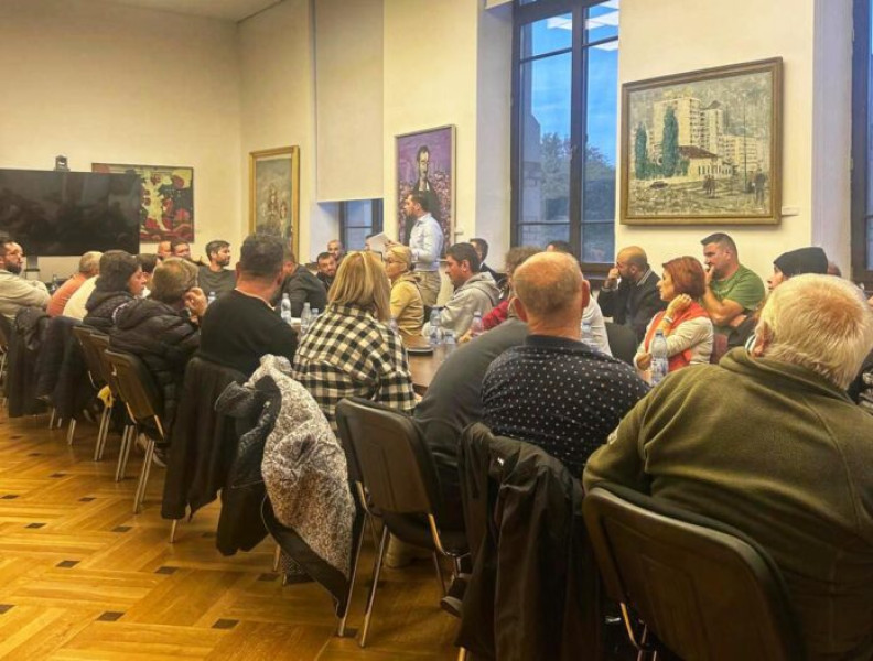 Primarul interimar anunță măsuri de sprijin pentru locatarii afectați de explozie