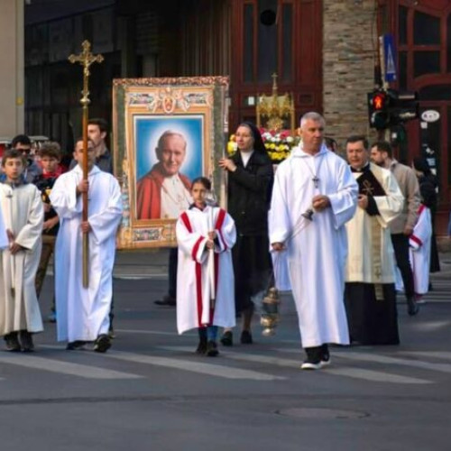 Procesiune în București în memoria papei Ioan Paul al II-lea cu restricții de trafic