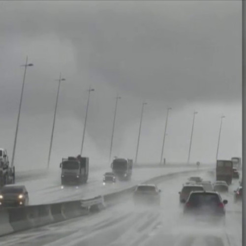 Fenomen extrem de rar în Europa: trombă de apă afectează clădiri în Lisabona