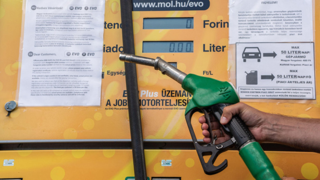 Ungaria plafonează din nou preţul carburanţilor. Guvernul începe intervenţii pentru a reduce preţurile pe piaţă.