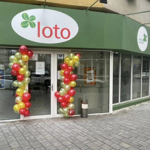 Premiul de peste 725.000 de euro la Loto 6/49, câştigat cu un bilet de 10,5 lei în București, a fost ridicat duminică