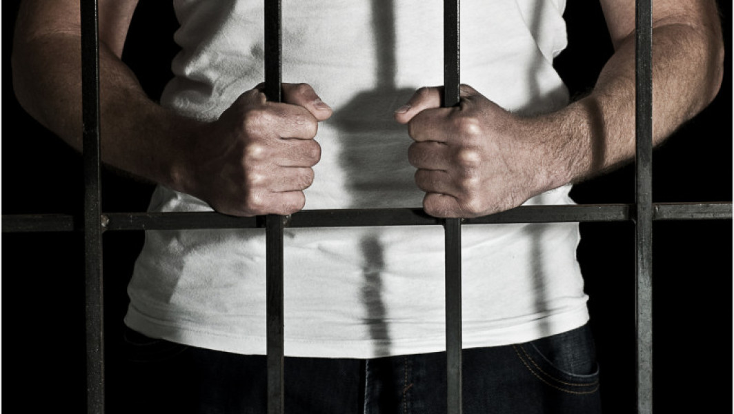 Incarcerările supraaglomerate din Elveția: Deținuții plasați în containere cu gratii.