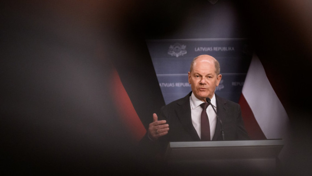 Olaf Scholz susține că activele rusești înghețate vor fi folosite pentru achiziționarea de arme pentru Ucraina, conform propunerii UE