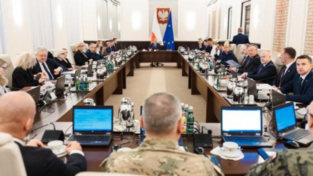 Descoperite dispozitive de ascultare în sala de reuniune a guvernului polonez