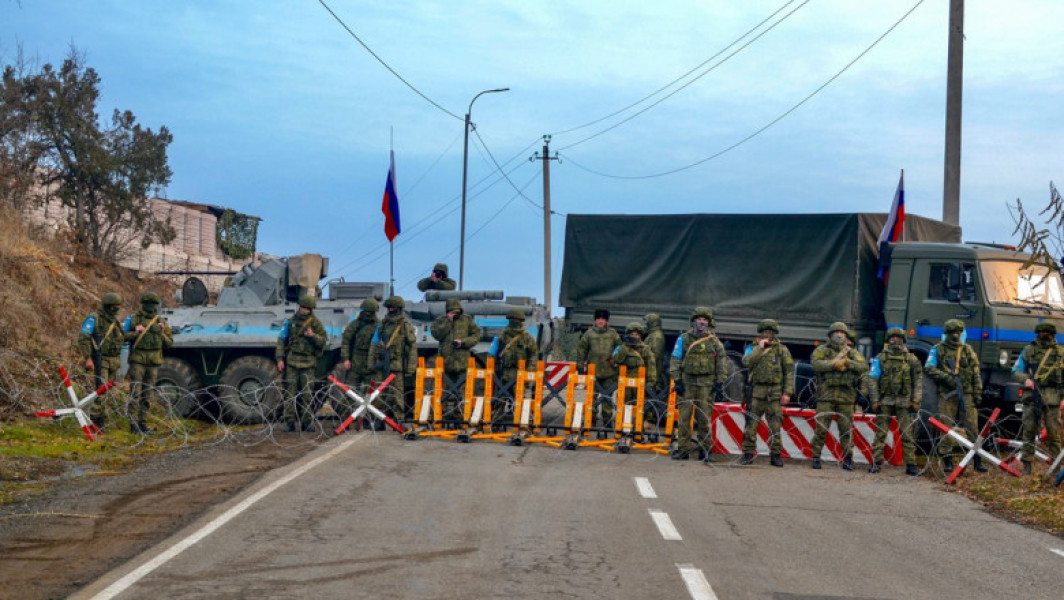 Putin şi Paşinian au decis retragerea militarilor ruşi din Armenia, inclusiv poliţiştii de frontieră, la cererea guvernului armean