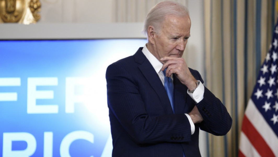 Biden ameninţat cu acuzarea pentru abuz de putere în cazul Israel: Congresmanul Mills depune articol de punere sub acuzare