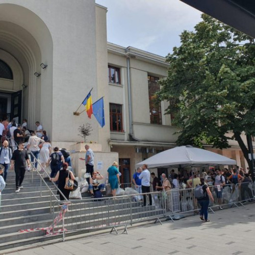 Biroul Electoral din Sectorul 1 a suspendat procesul electoral până marți dimineață